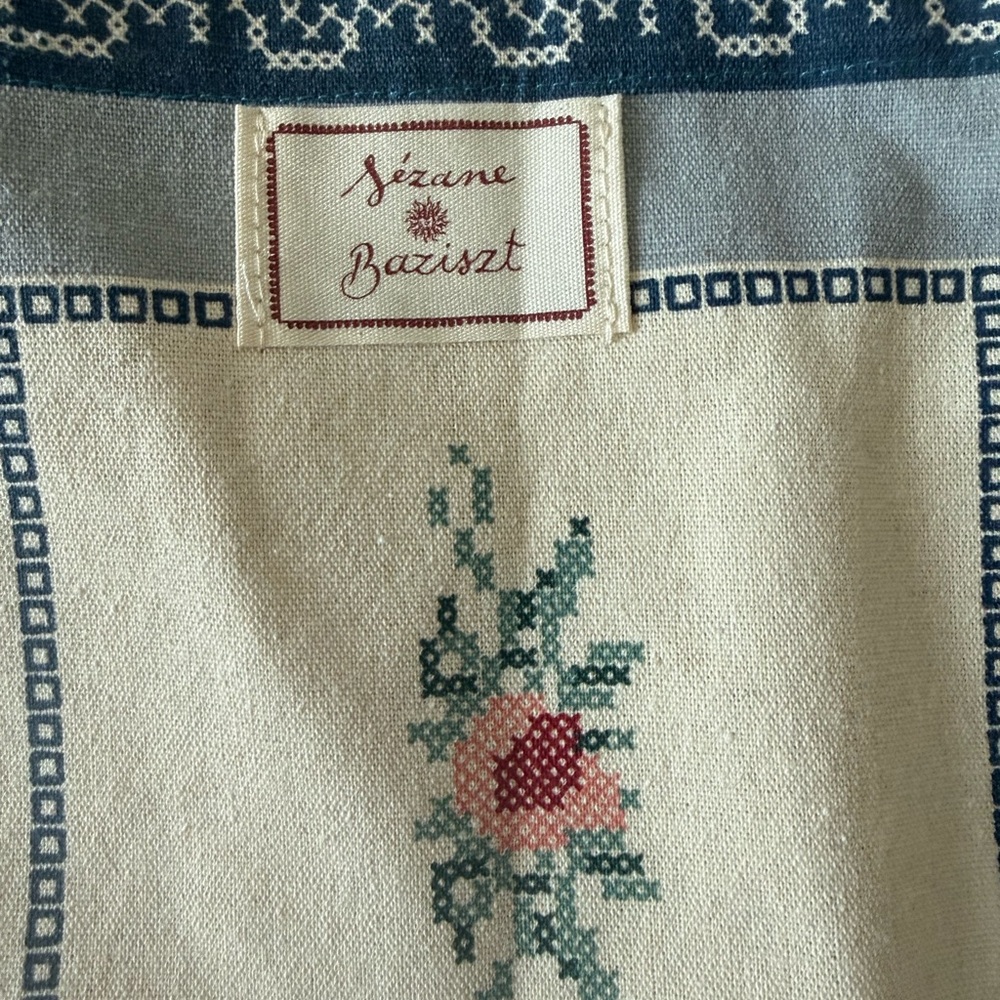 Vintage Floral Canvas Tote Bag in Cream and Blue Sezane Baziszt - Picture 5 of 5